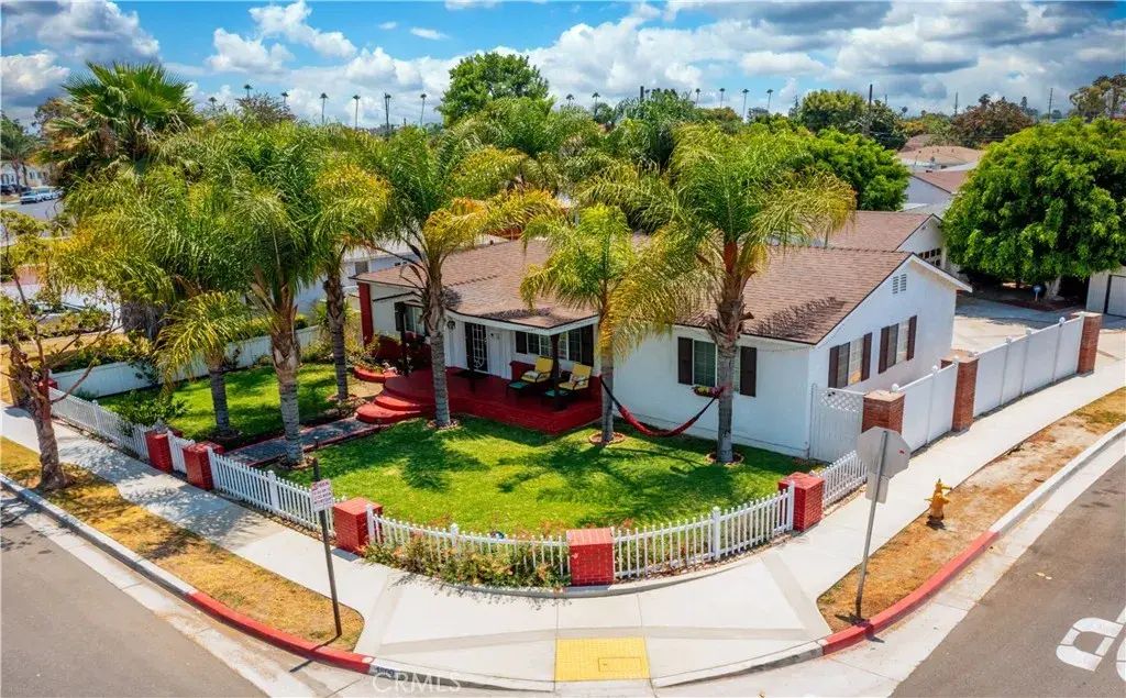 1800 E Hardwick, Long Beach