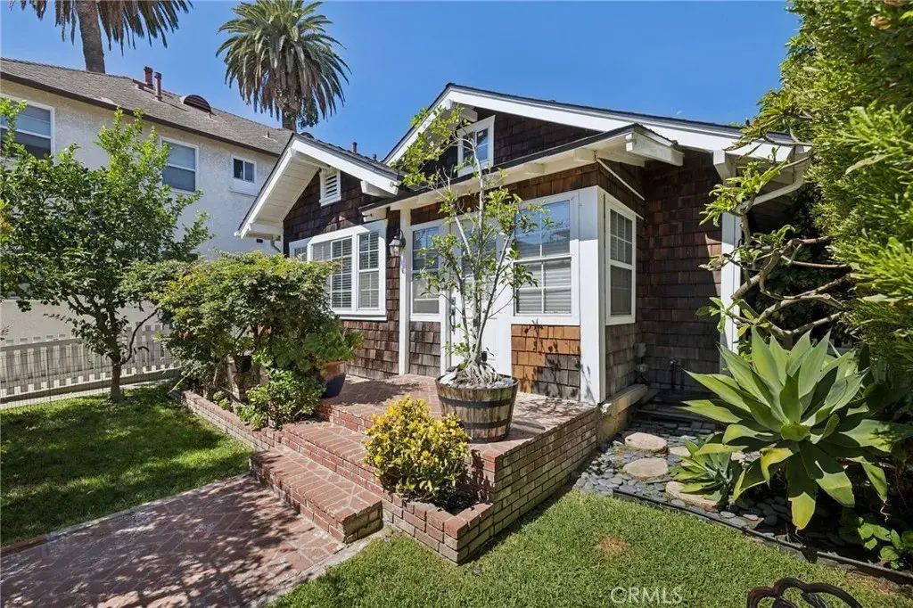 107 Bennett, Long Beach