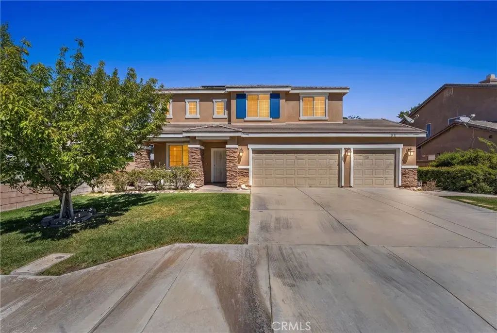 3107 W Lumber Street, Lancaster