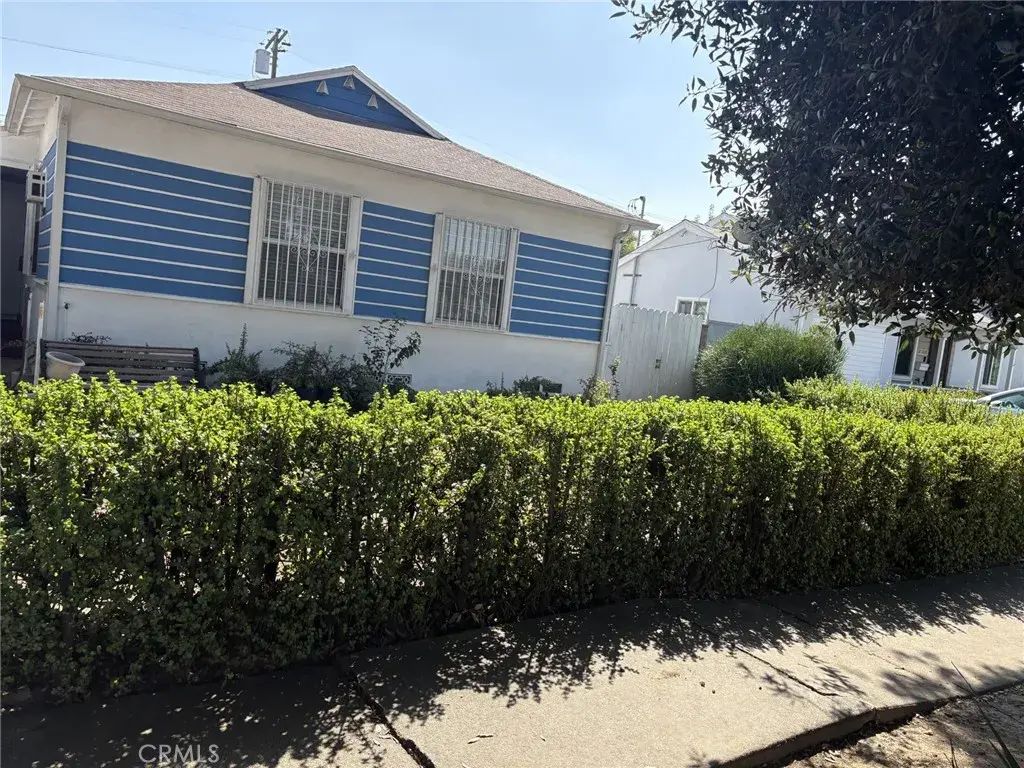 8156 Hazeltine, Panorama City