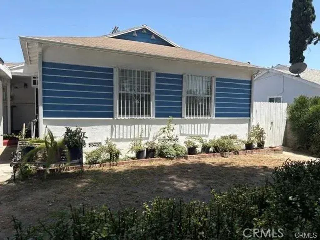 8156 Hazeltine, Panorama City