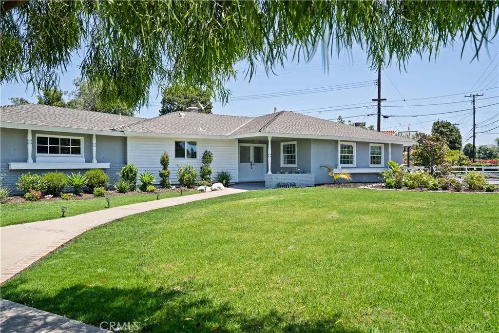 18211 Fairhaven, Santa Ana