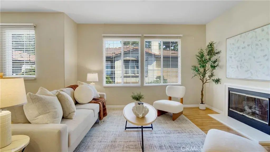 329 Rathbourne, Irvine