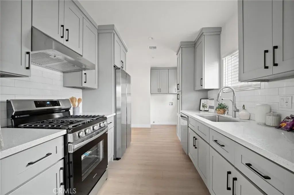 2620 W Olive Avenue, Fullerton