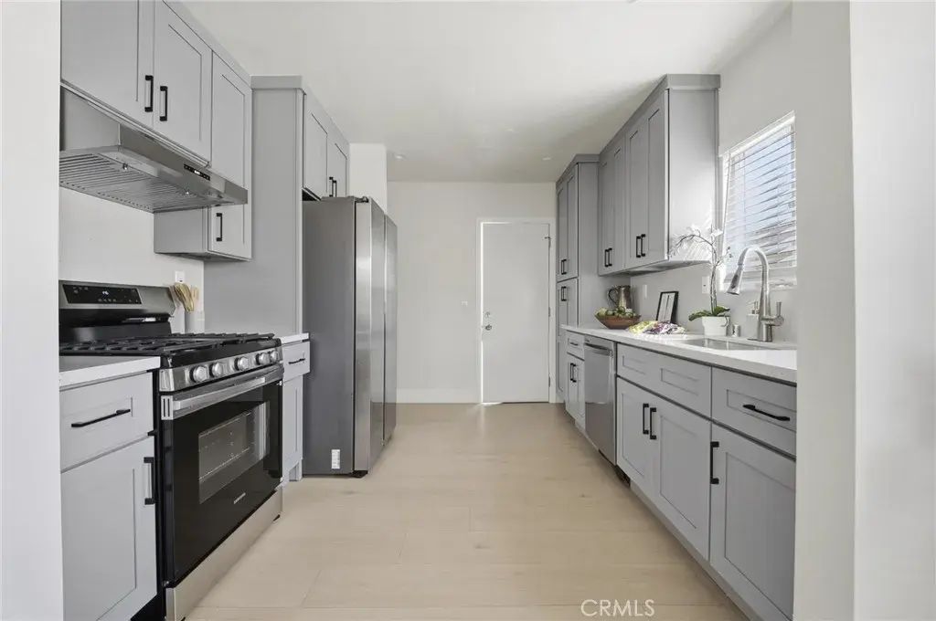 345 E Janice Street, Long Beach