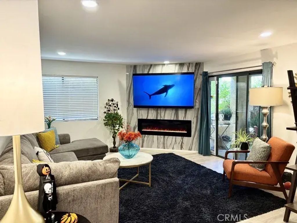200 E Racquet Club 45, Palm Springs