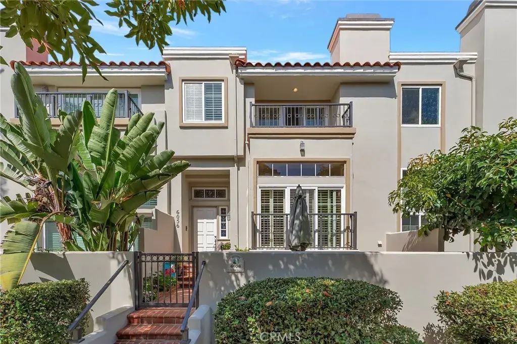 6065 Shadowbrook Circle, Huntington Beach