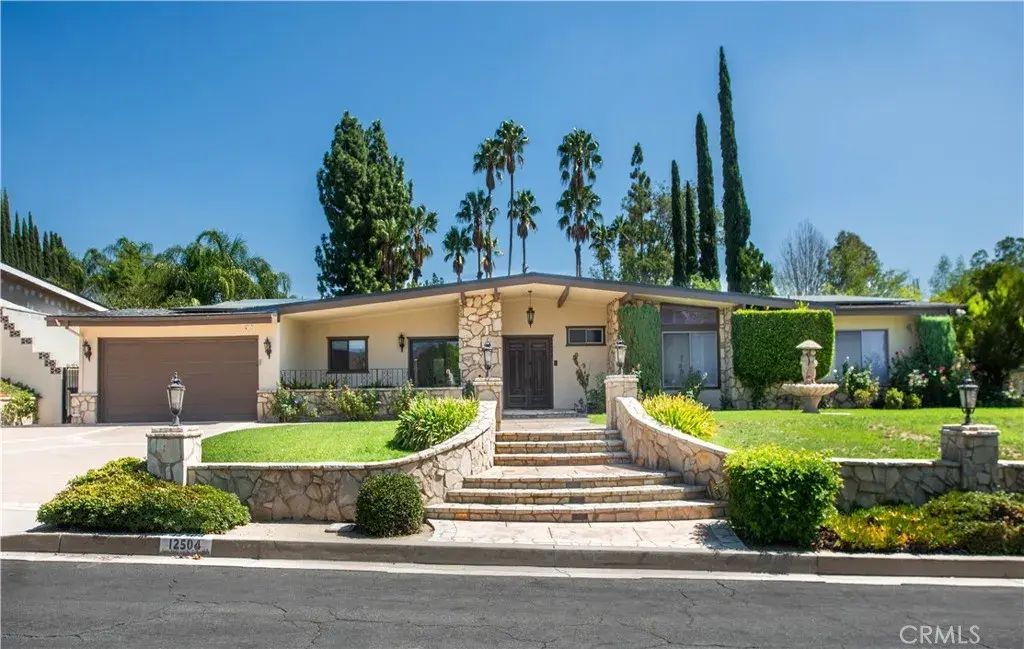 12504 Nedra, Granada Hills