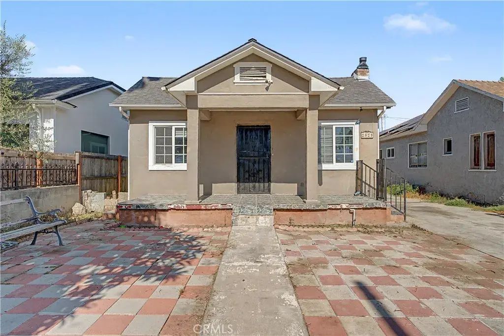 2829 S Rimpau, Los Angeles