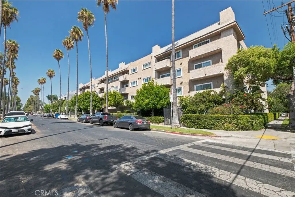 14607 Erwin Street 308, Van Nuys