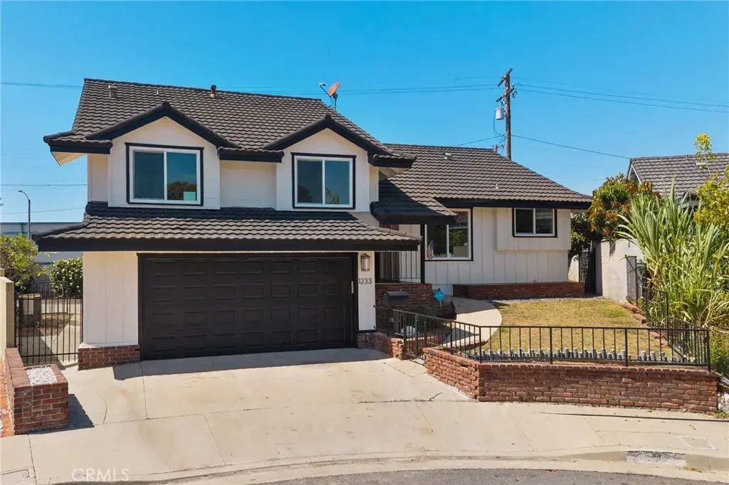 1233 244th, Harbor City