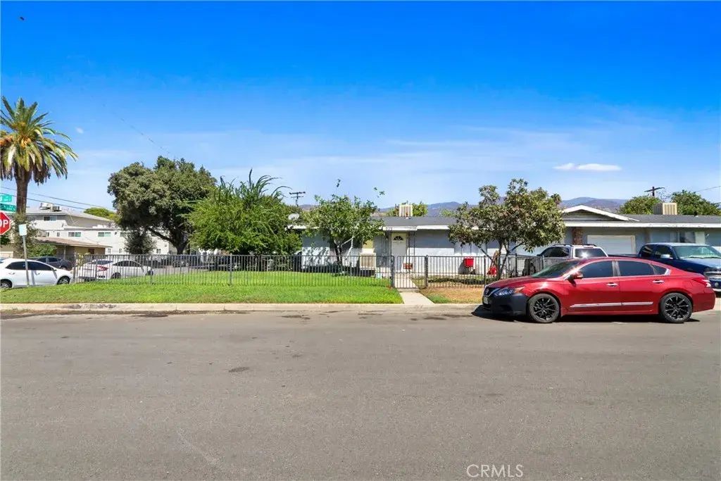 202 E 43rd, San Bernardino