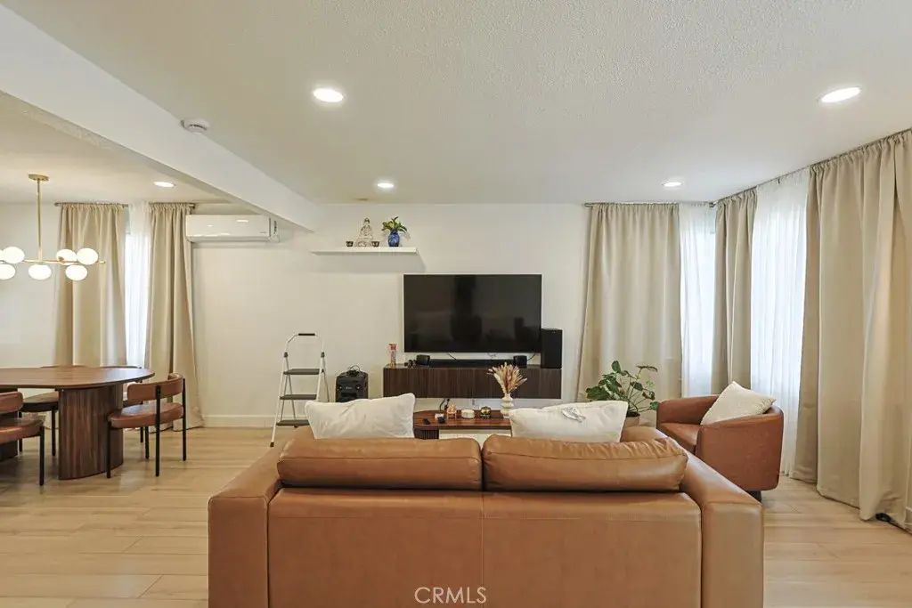 2218 Towner, Santa Ana