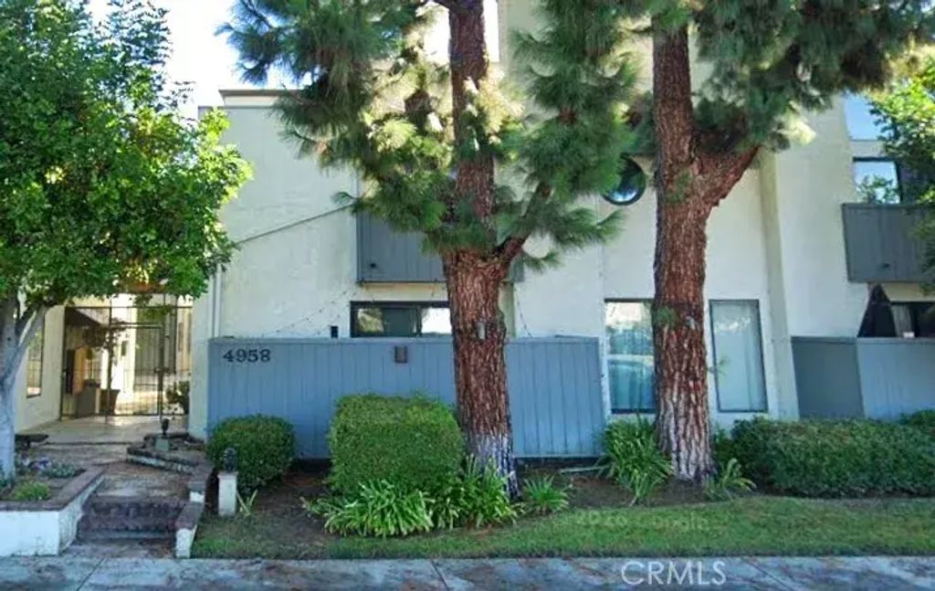 4958 Woodman, Sherman Oaks