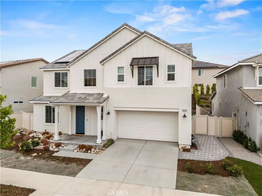 18135 Tableau Way, Saugus