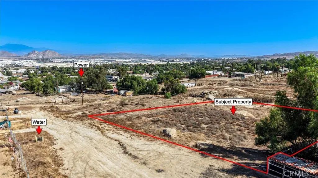 22427 Akers, Perris