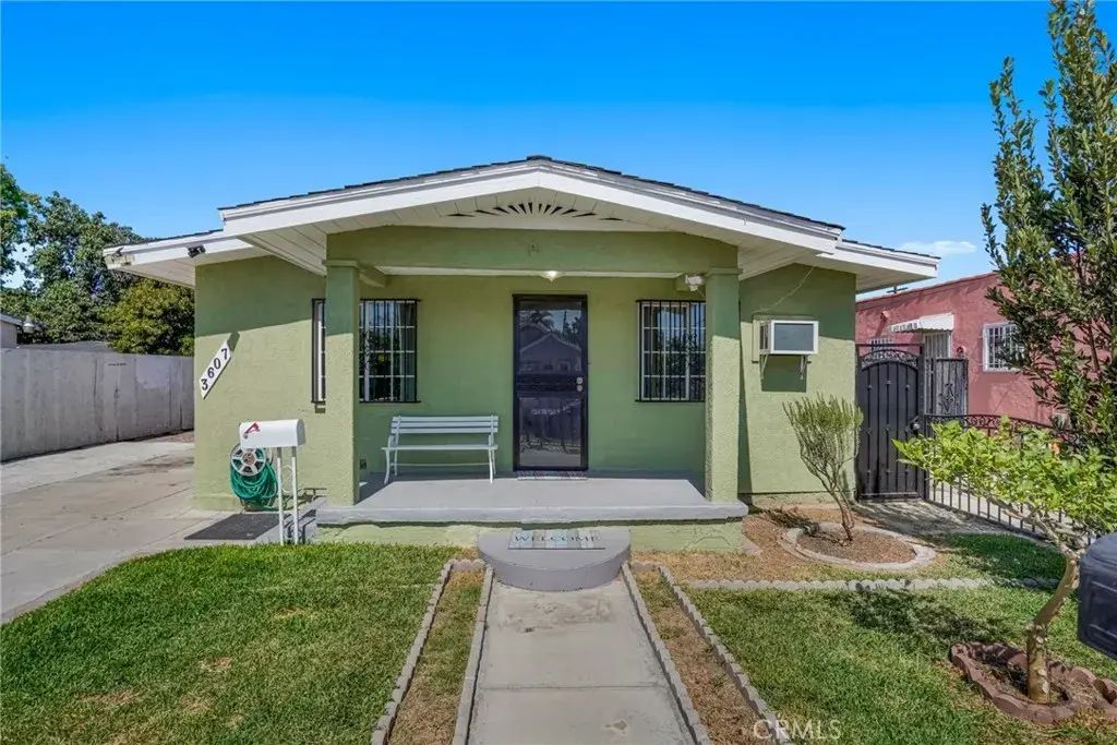 3607 Walnut, Lynwood
