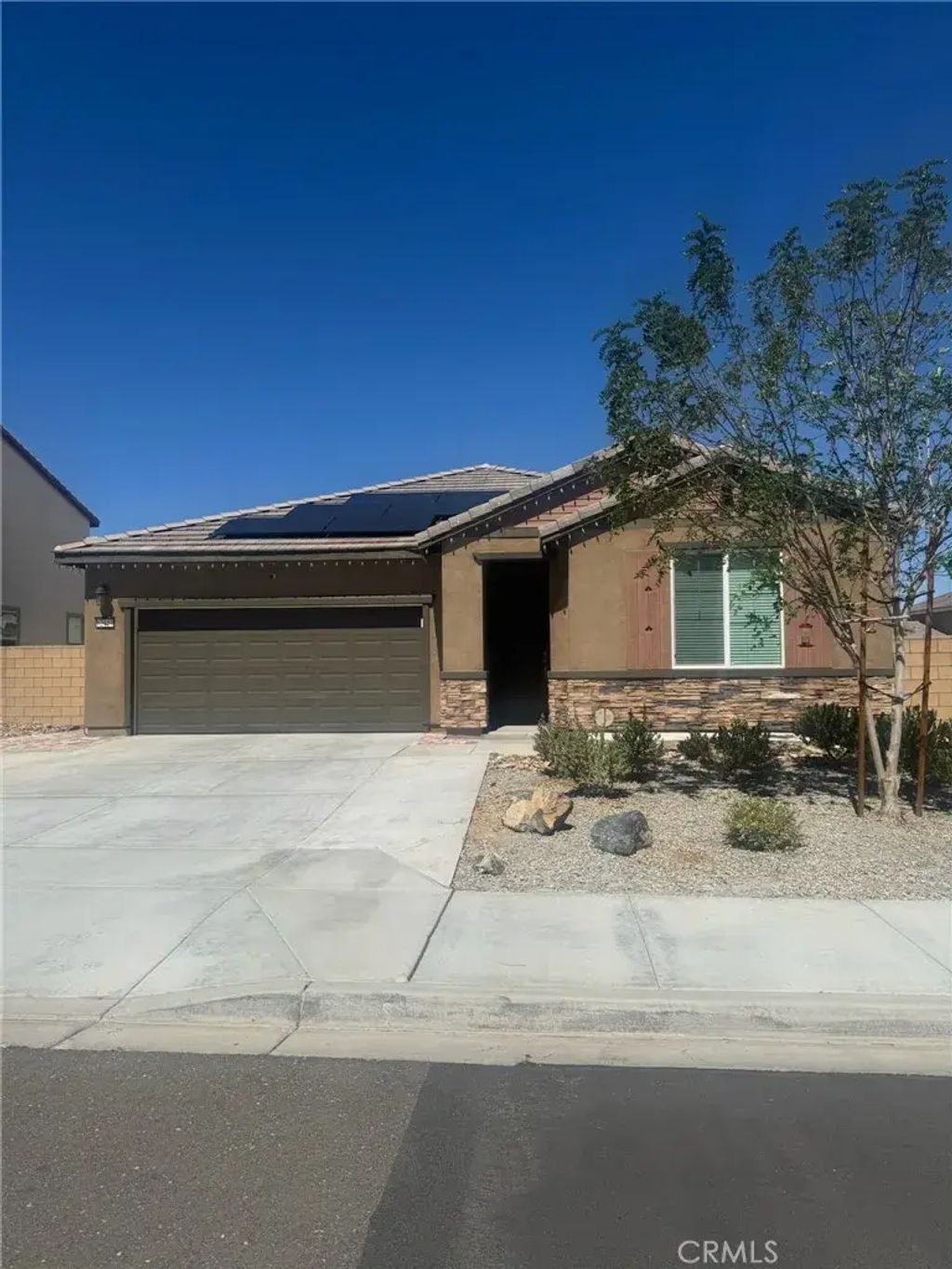 12454 Pinos Verde, Victorville