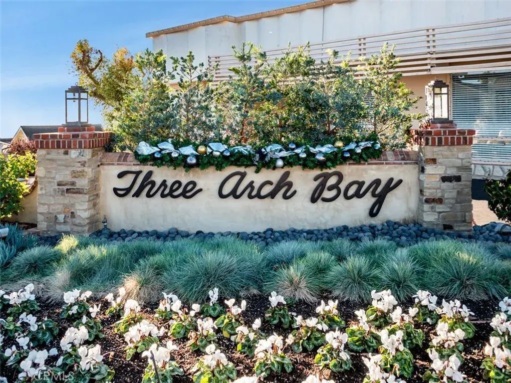 44 S La Senda Drive, Laguna Beach