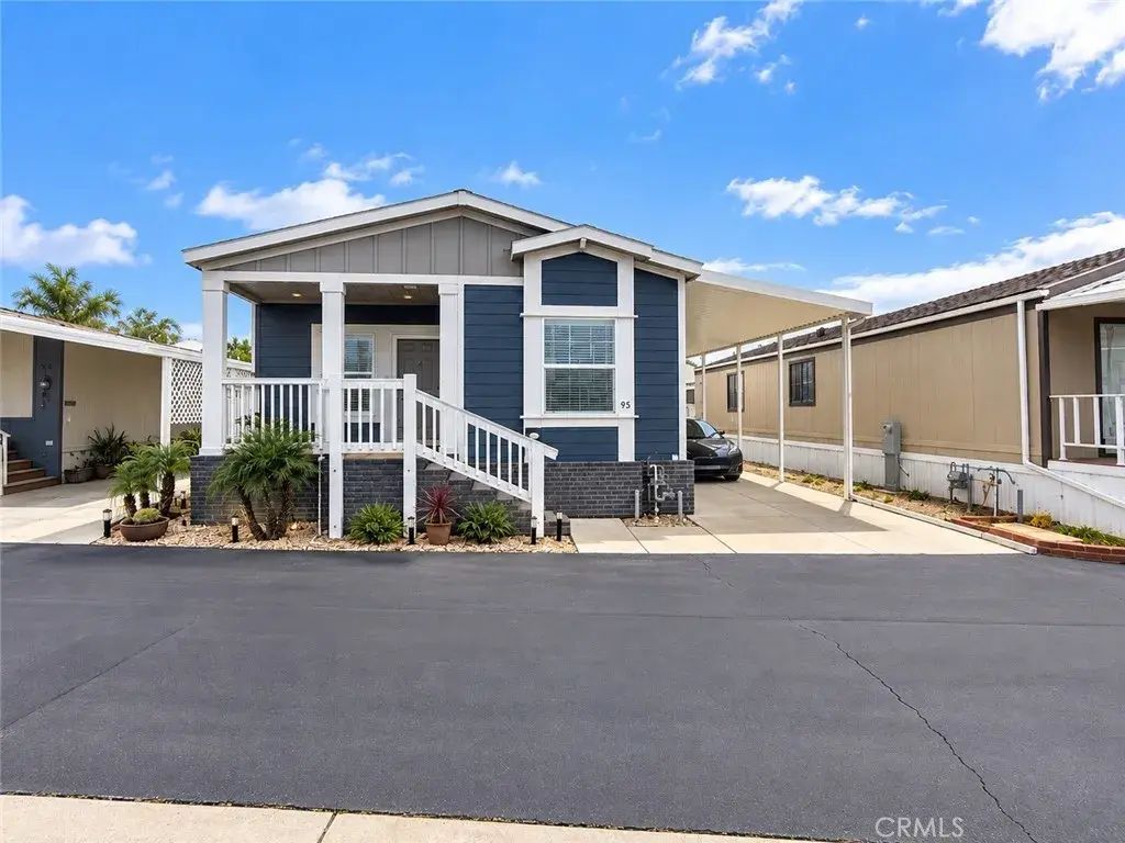 1540 E Trenton 95, Orange