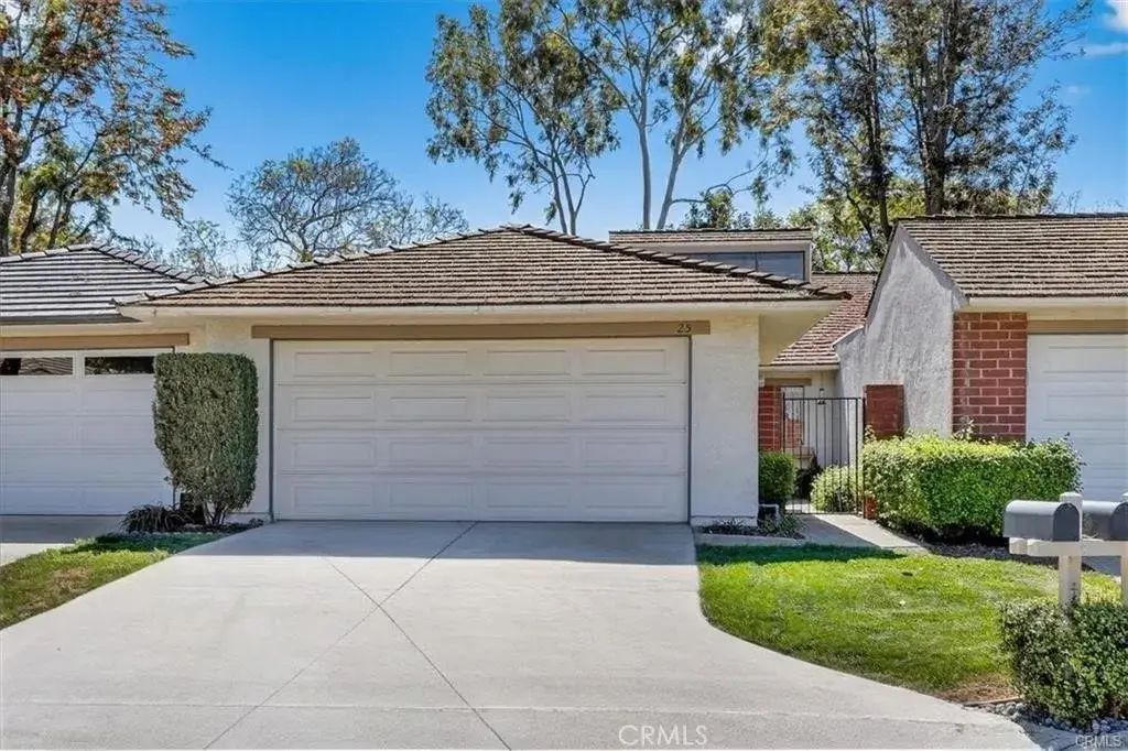 25 Dogwood South, Irvine