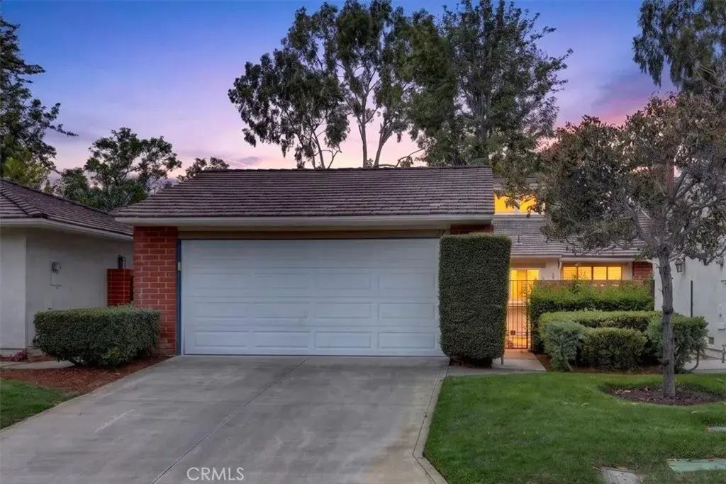 27 Dogwood South, Irvine
