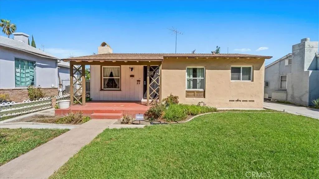 1502 N White Avenue, Pomona