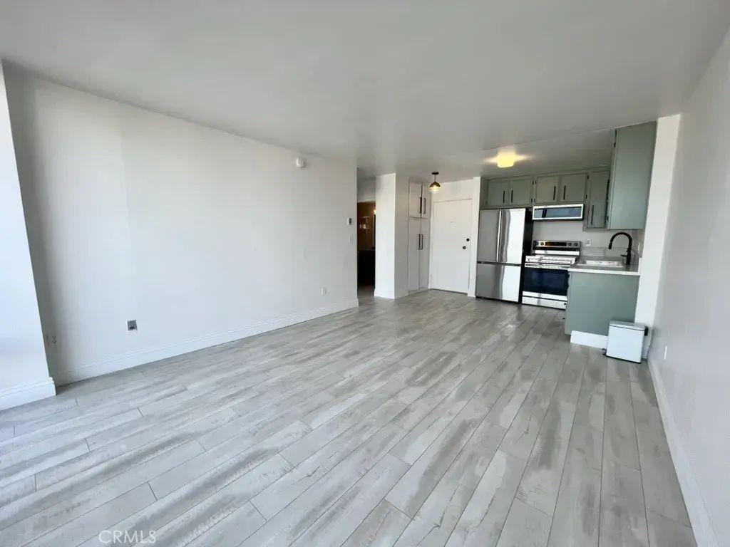 375 Atlantic 501, Long Beach