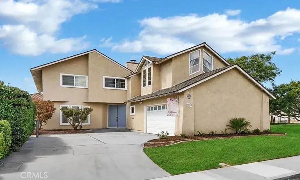 10830 Los Jardines East, Fountain Valley