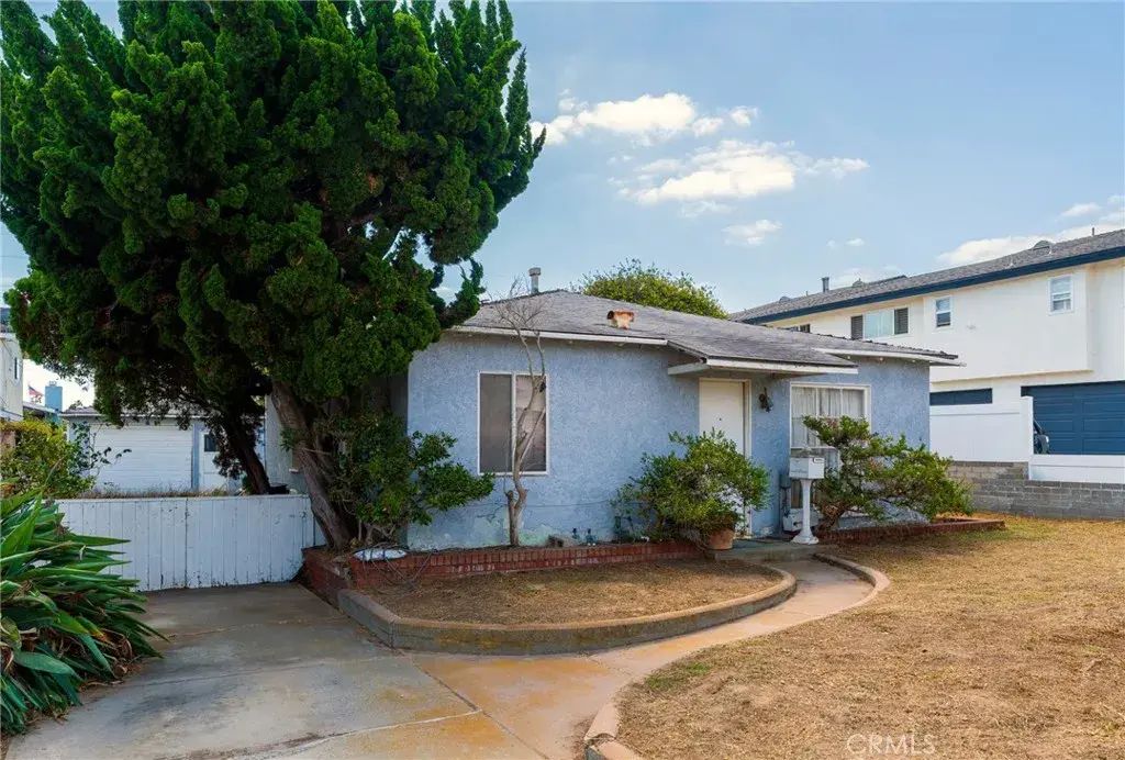 2412 Voorhees, Redondo Beach