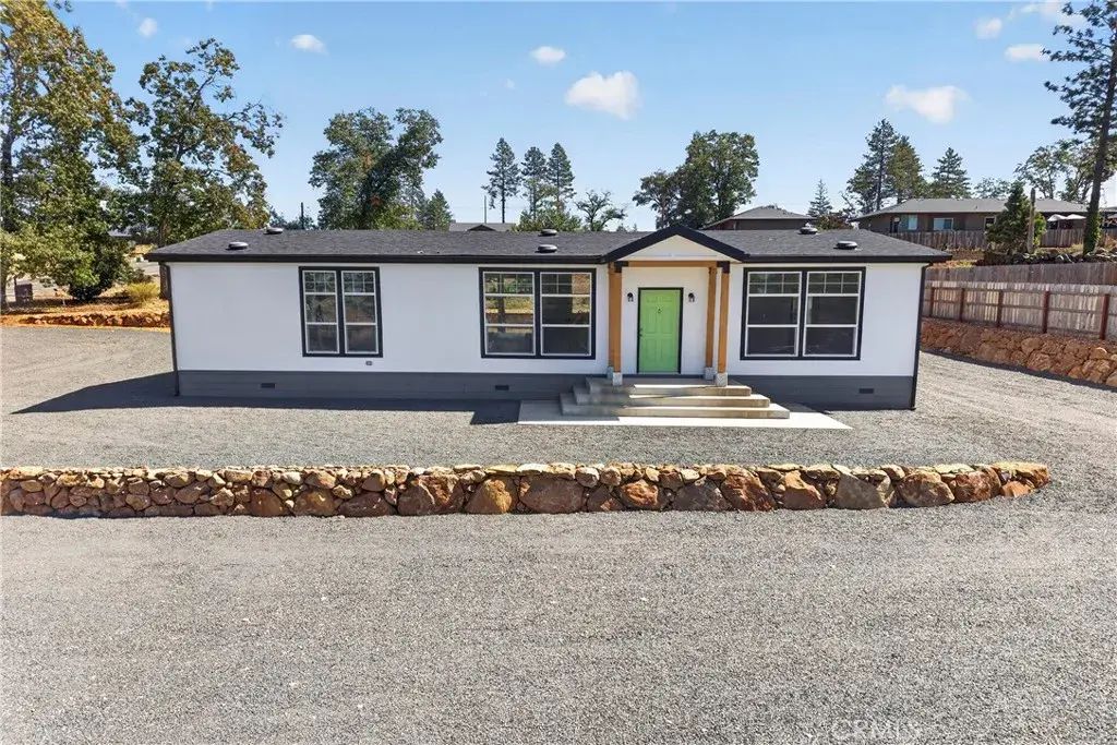 1166 Wagstaff, Paradise