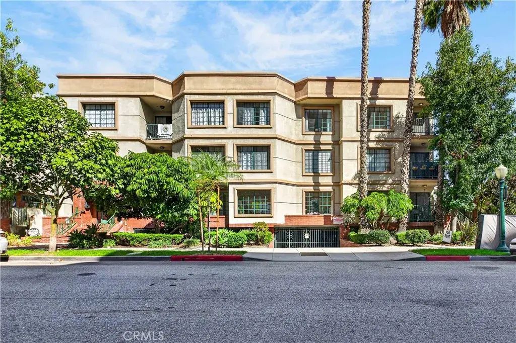 426 N Maryland 101, Glendale