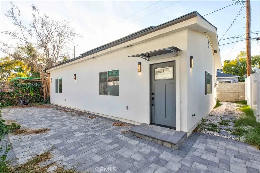1615 N Niagara Street, Burbank