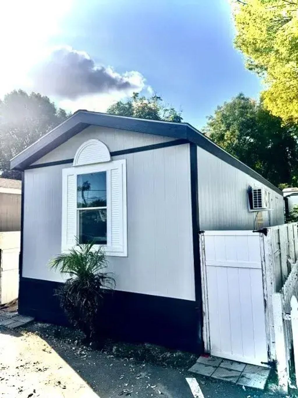 400 Arbor 502, Long Beach