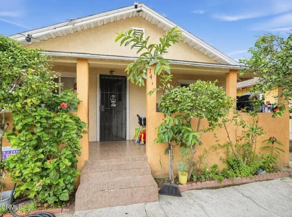 141 S Hayes Avenue, Oxnard