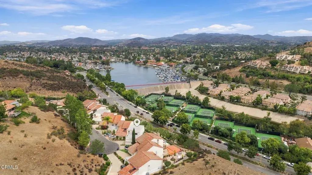 3222 Meadow Oak Drive, Westlake Village