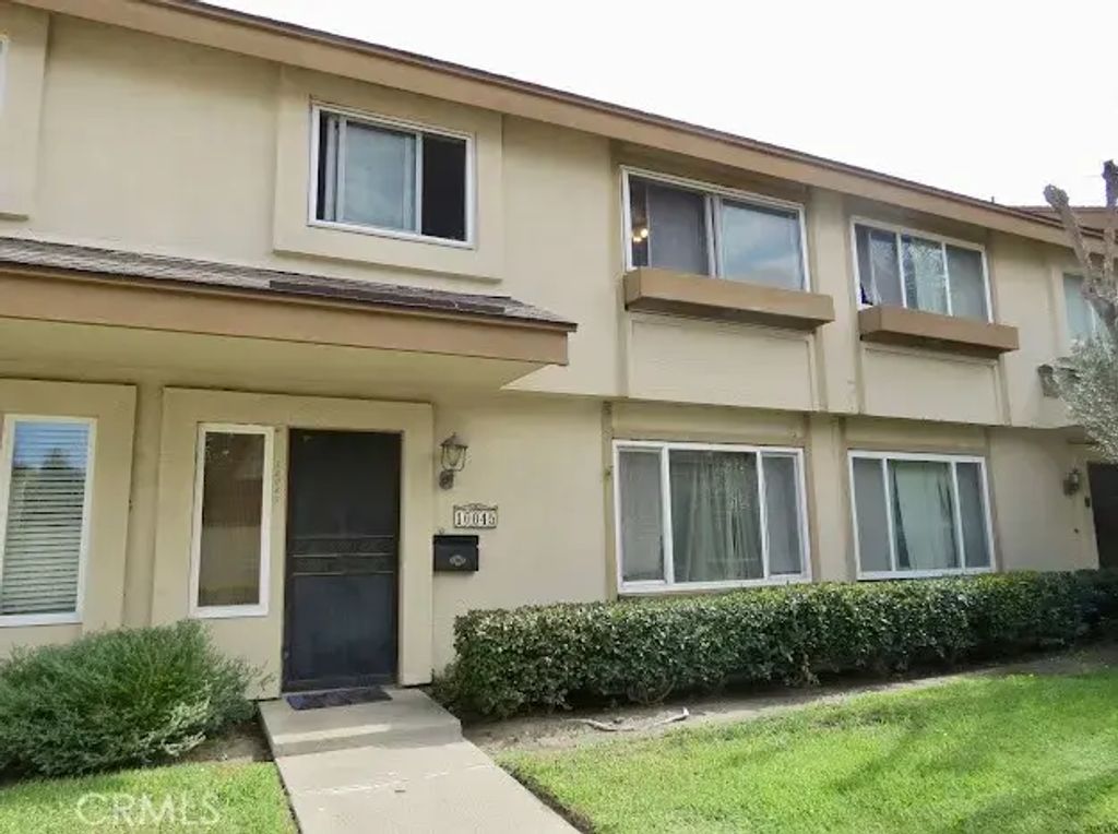 10045 Karmont, South Gate
