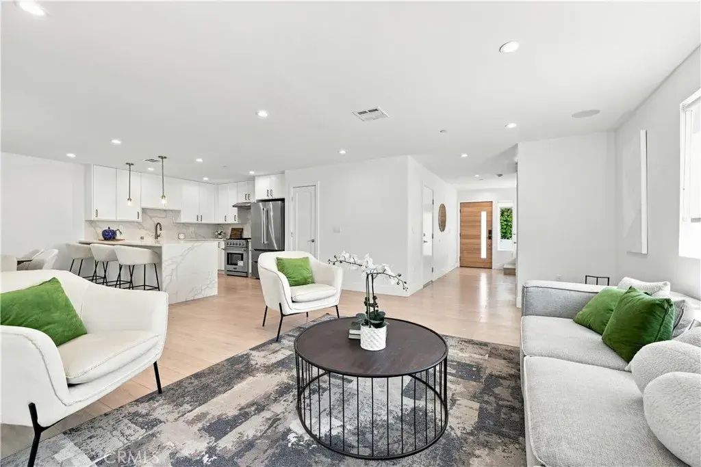 13351 W Cellest Parkway, Pacoima