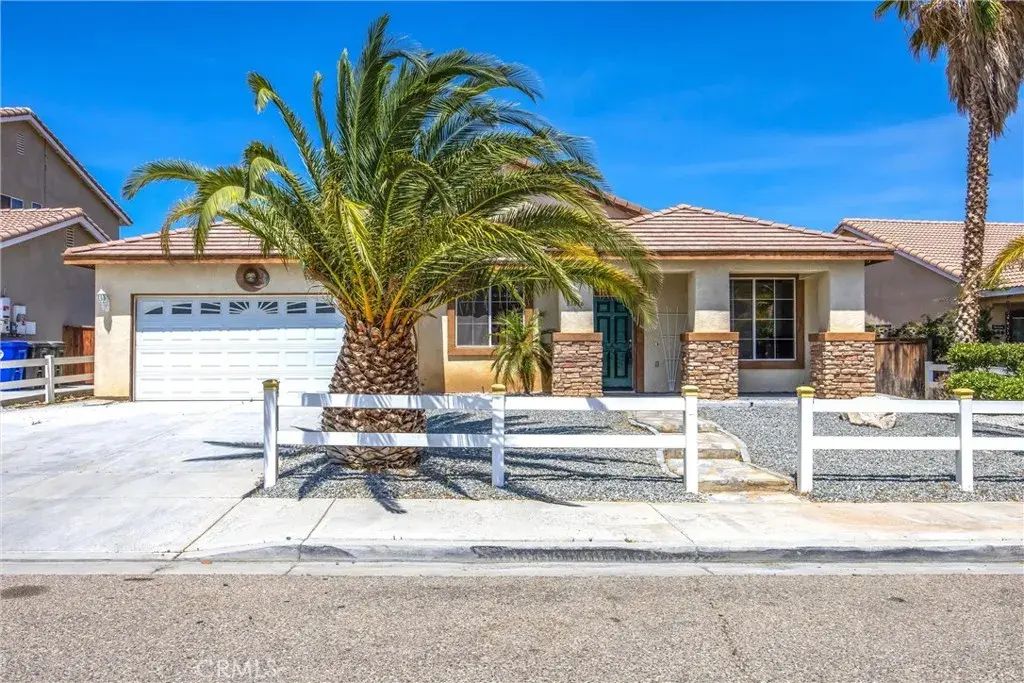 13616 Dellwood Street, Victorville
