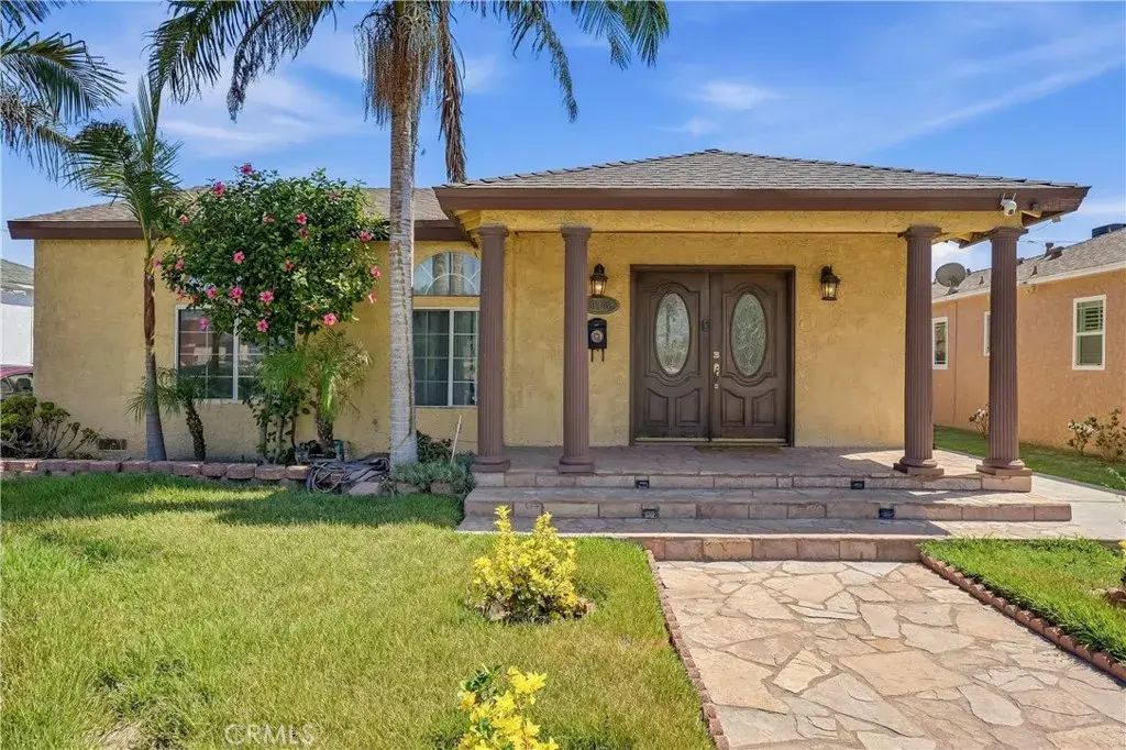 10962 Elm Avenue, Lynwood