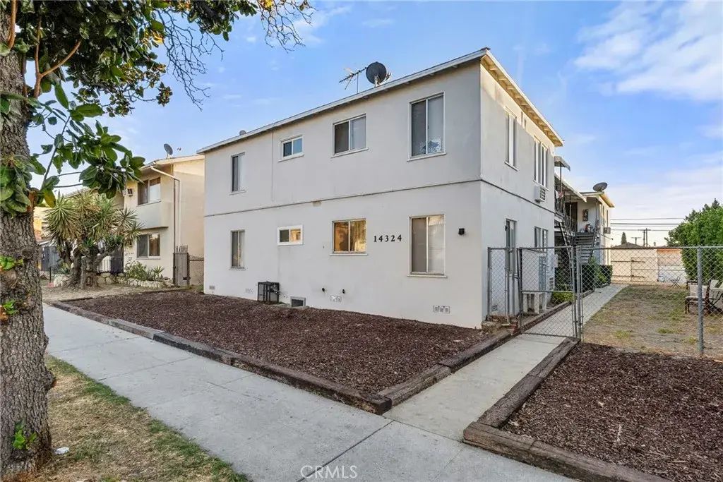 14324 Roscoe, Panorama City