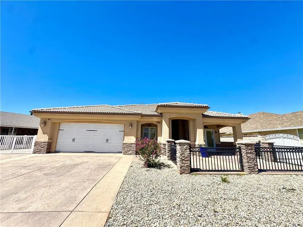 13880 Evergreen Lane, Victorville