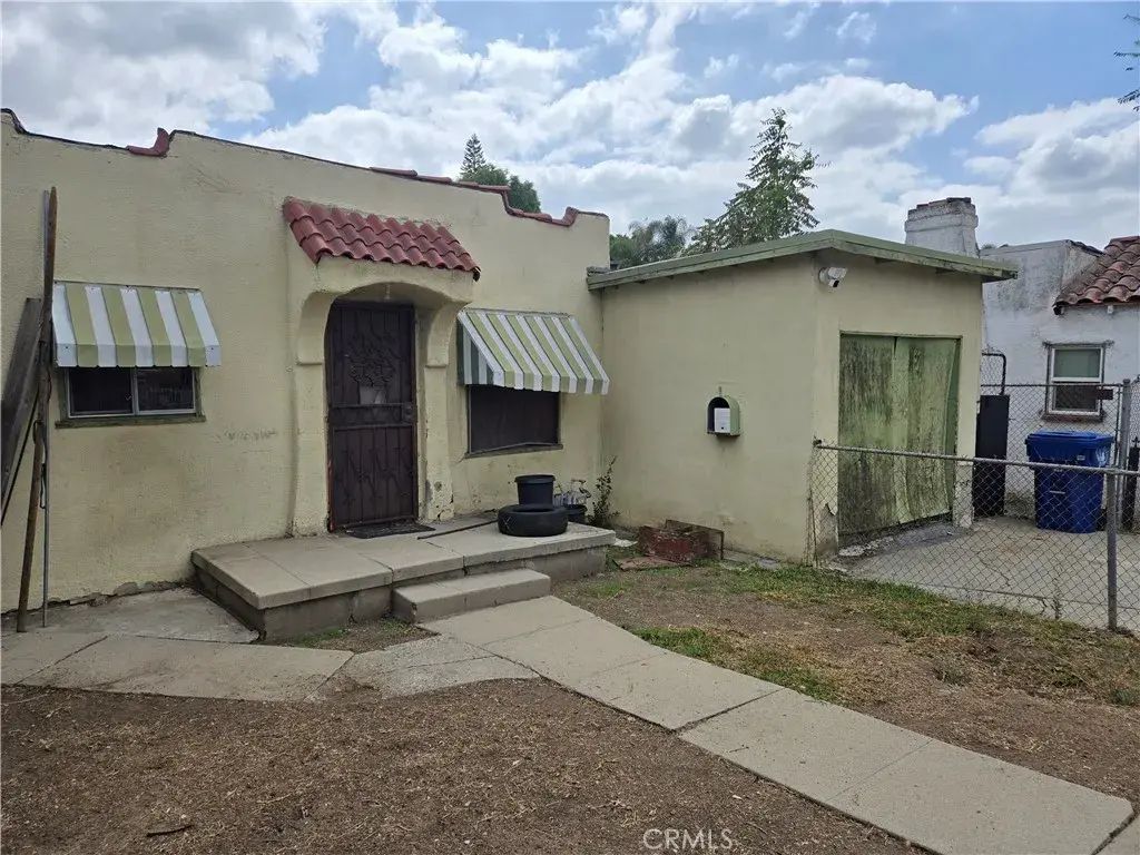4018 Guardia, Los Angeles