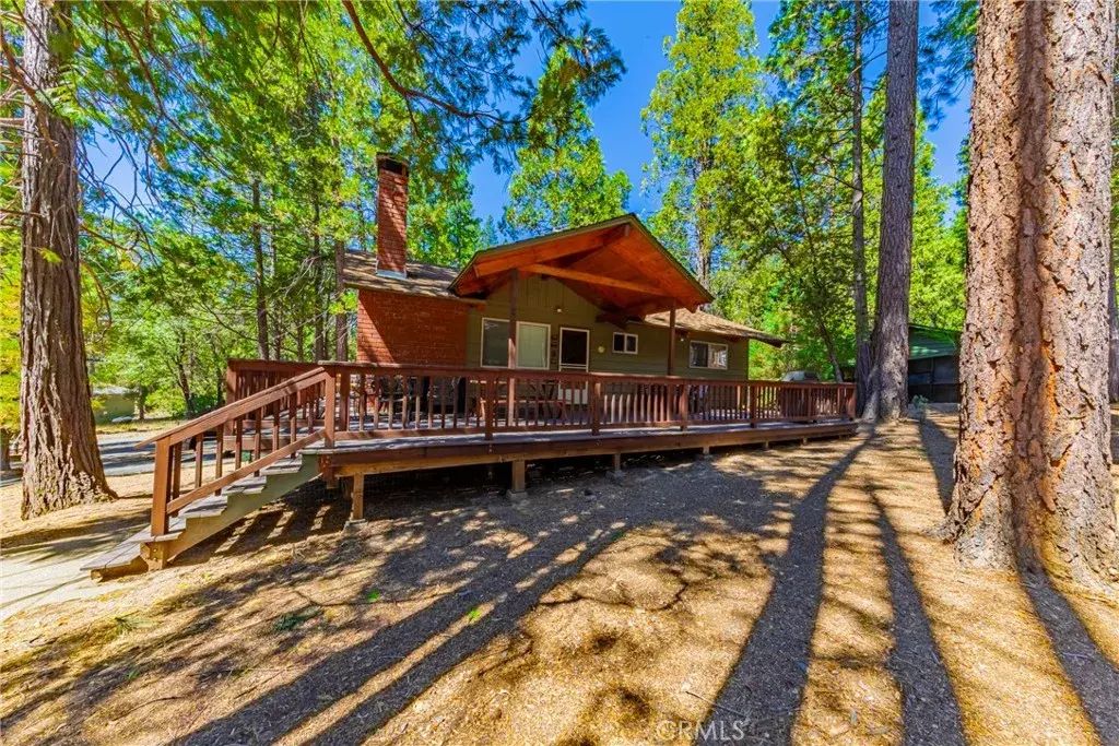 8005 Cedar, Wawona