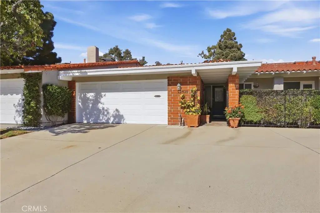 438 Vista Parada, Newport Beach