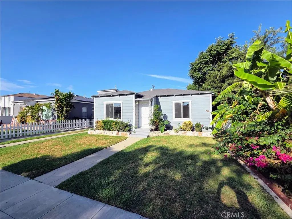 5589 Lemon Avenue, Long Beach