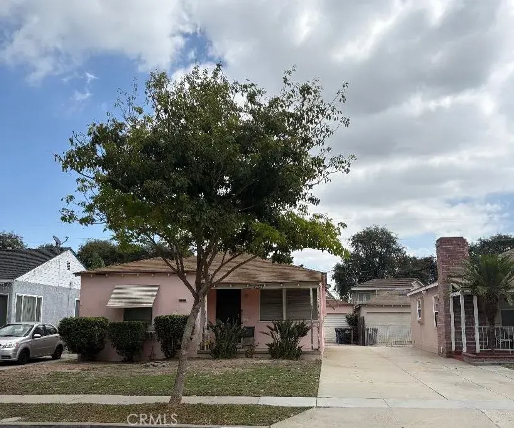 10124 Hildreth Avenue, South Gate