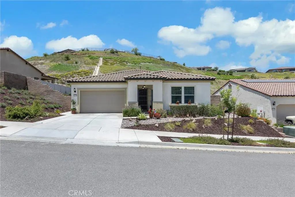 24590 Crestley Drive, Corona