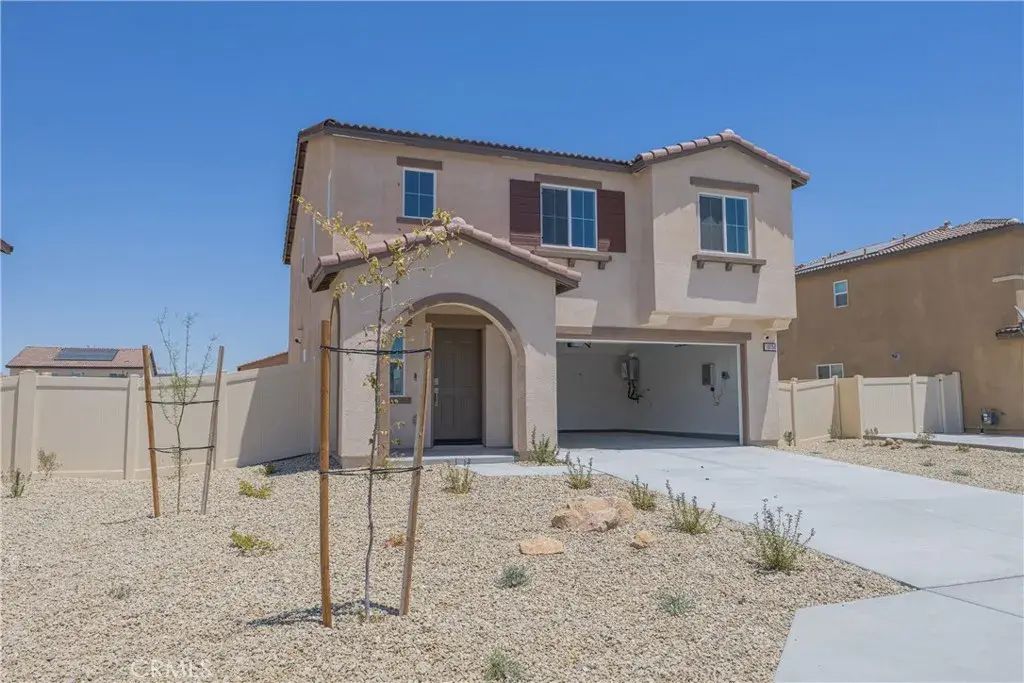 10156 Colten Ridge, Adelanto