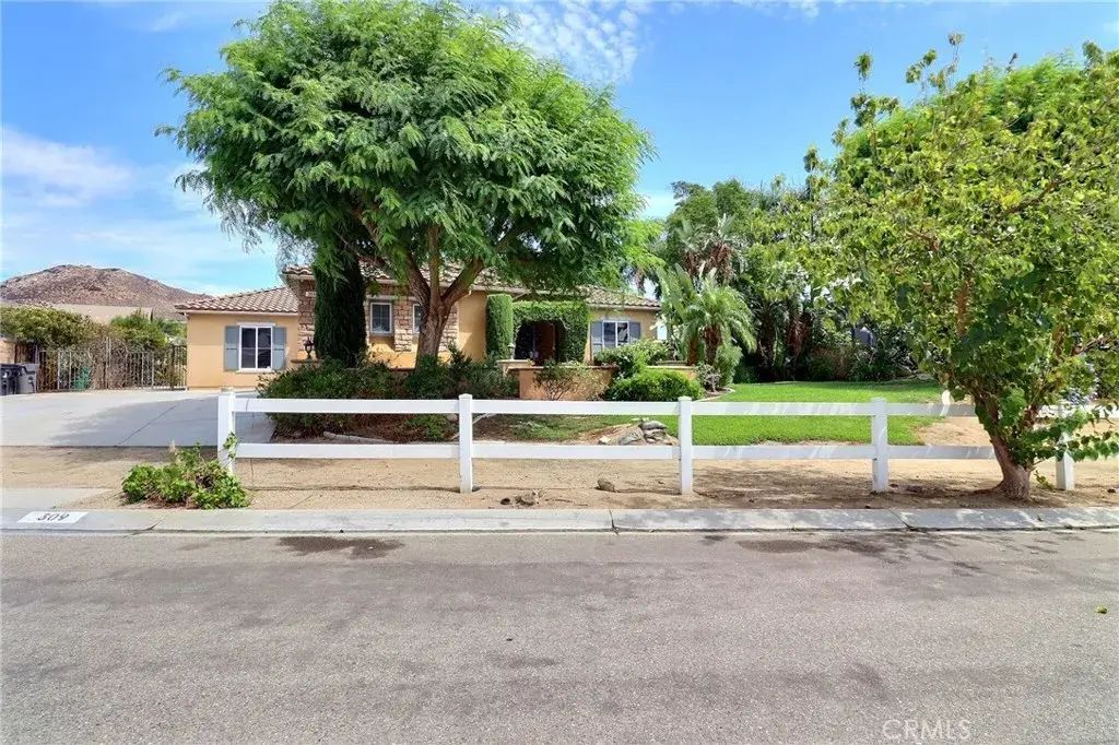 309 Oldenburg Lane, Norco